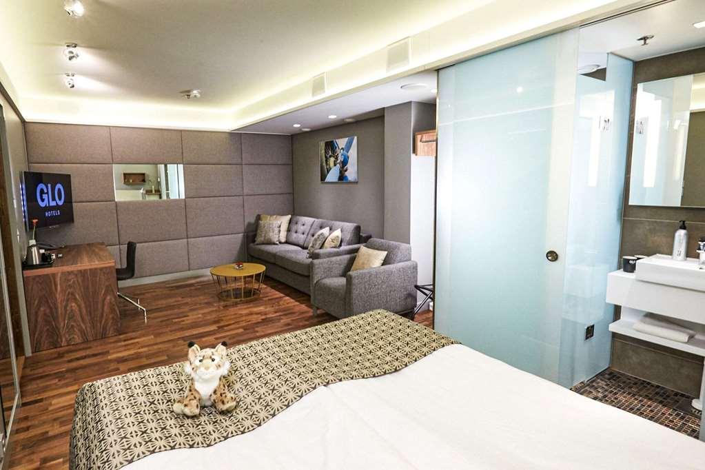 Hotel Glo Airport 3*