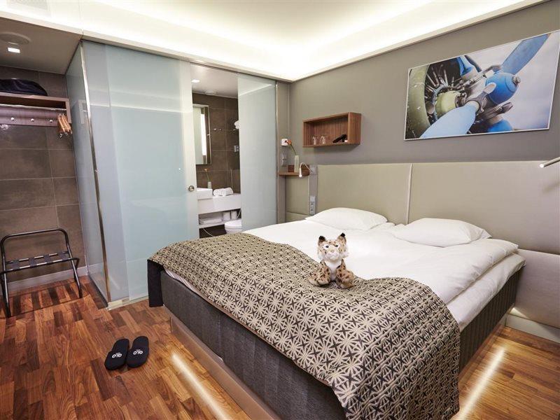 Hotel Glo Airport 3*